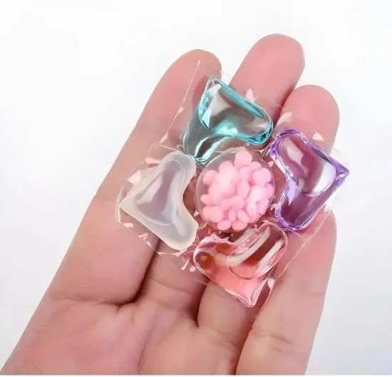Laundry detergent pods – photo 5 of 15